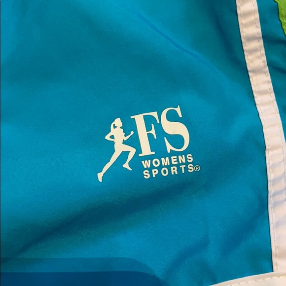 FS Women’s Sports running shorts medium - Picture 2 of 6